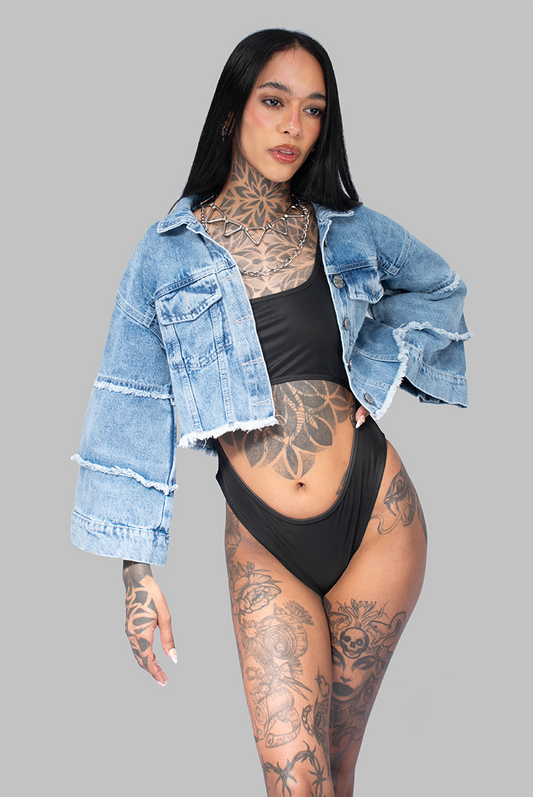 CHAQUETA DENIM POCAHONTAS MANGAS DE CAMPANA