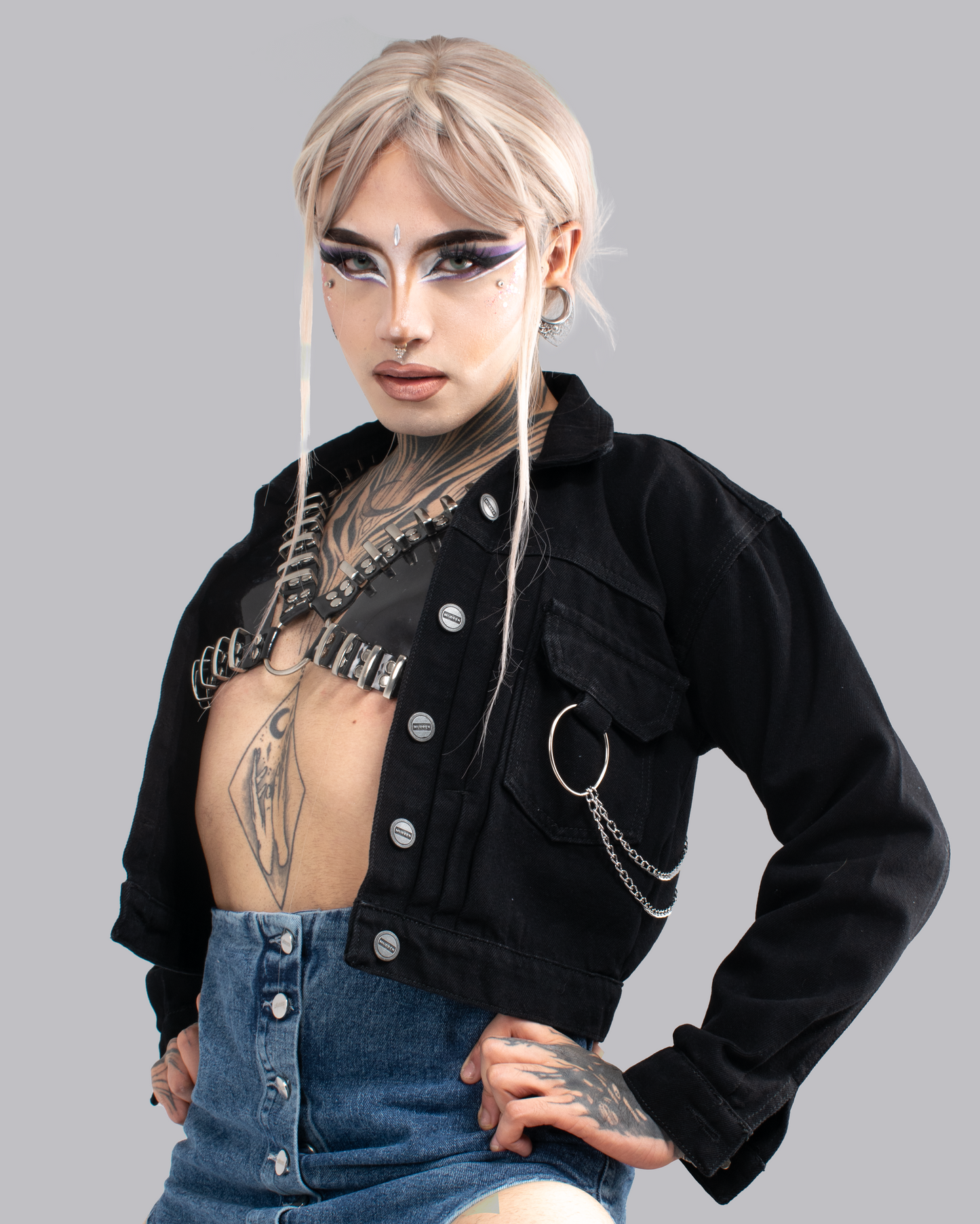 CHAQUETA DENIM JAZMIN NEGRA CADENAS