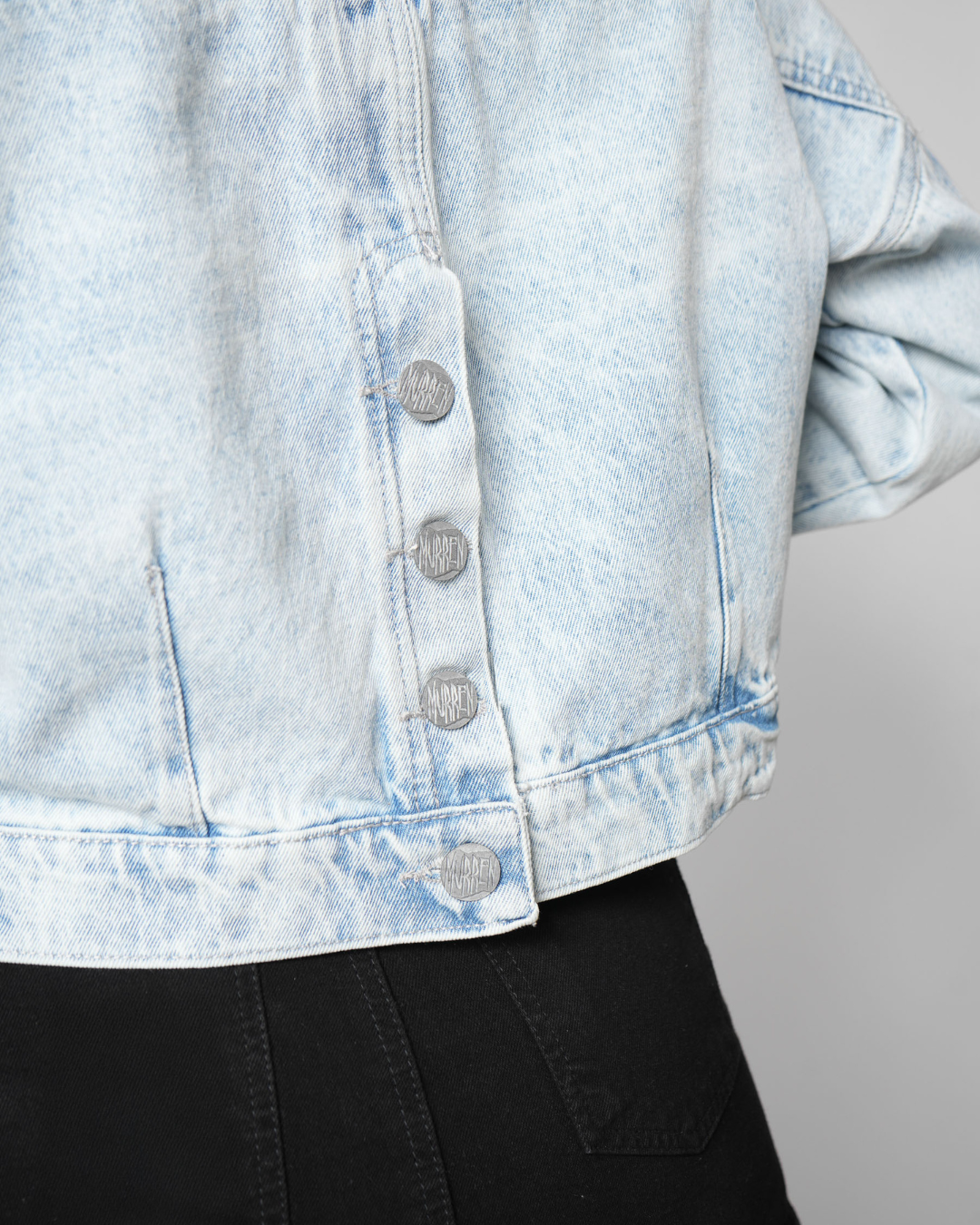 CHAQUETA CLASICA AZUL HIELO MORPHOSIS