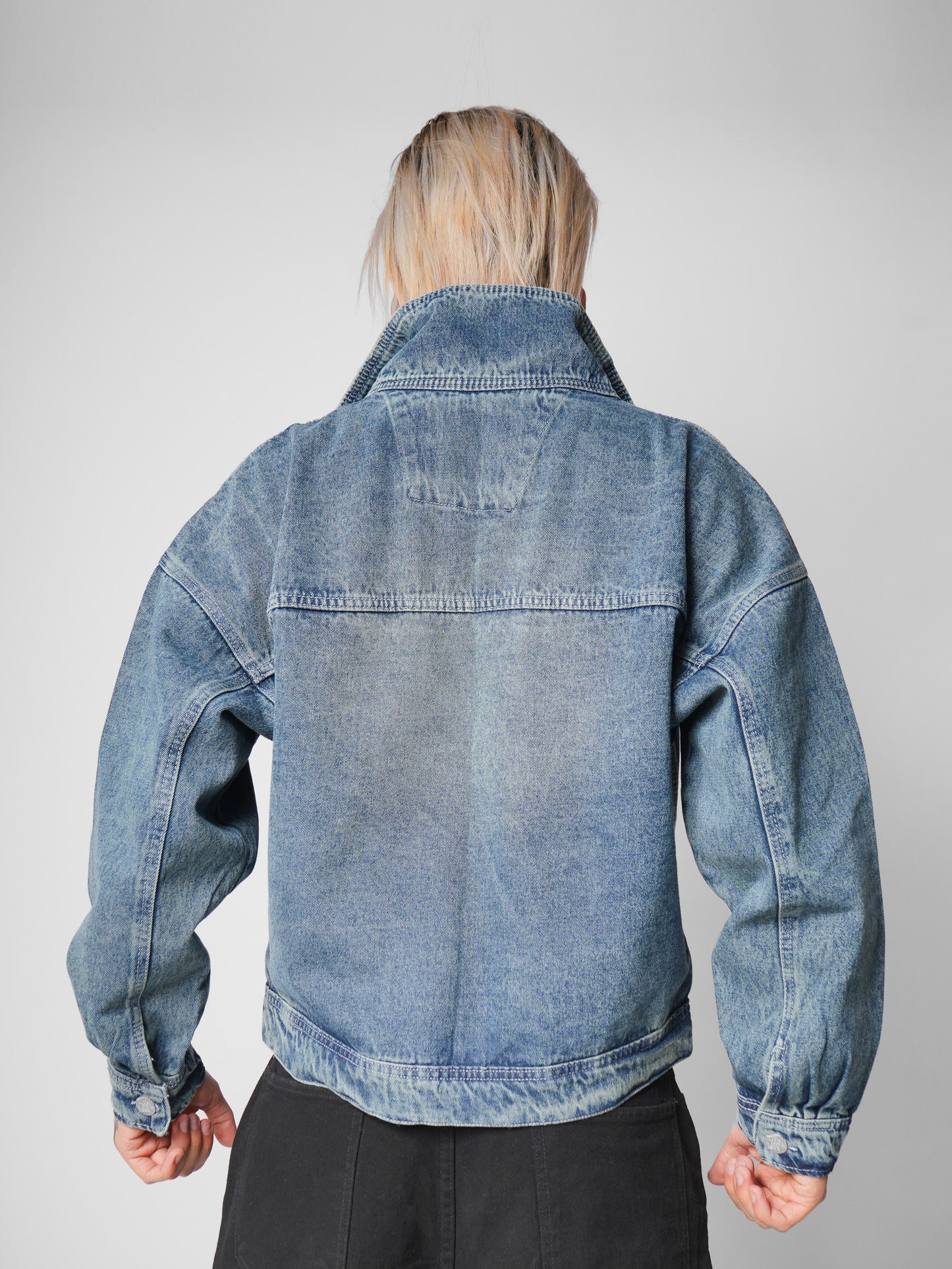 CLASSIC DENIM