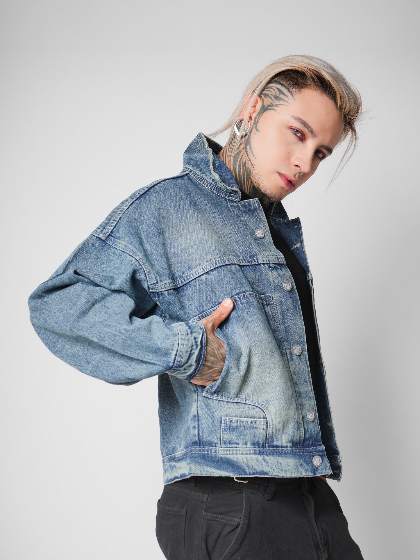 CLASSIC DENIM
