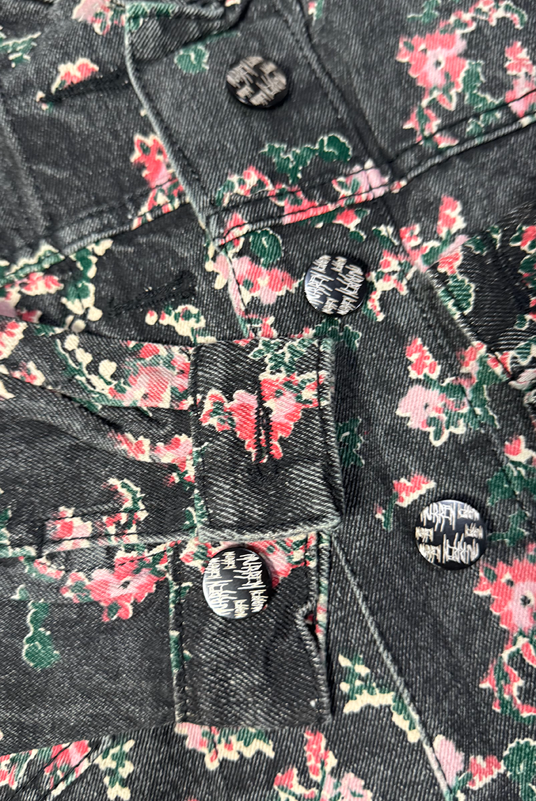 CHAQUETA DENIM ESTAMPADA FLORES ROSA