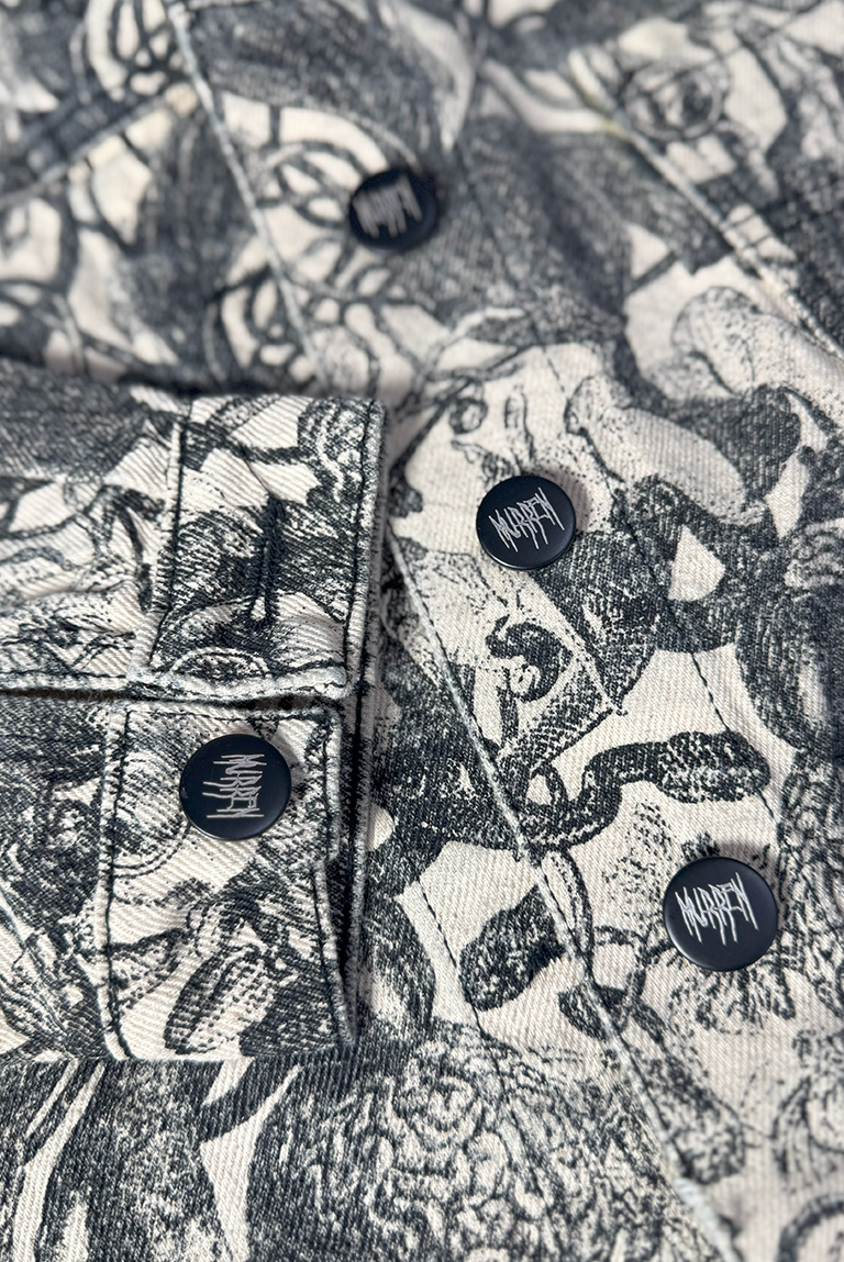 CHAQUETA DENIM ESTAMPADA PENSANTE